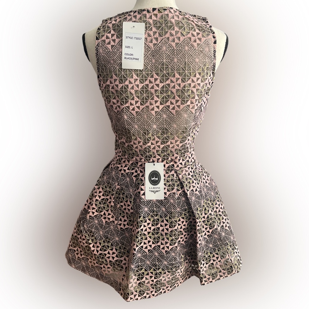 2 Piece Jacquard Crop Top and Pleated Skirt Set - Picture 2 of 4